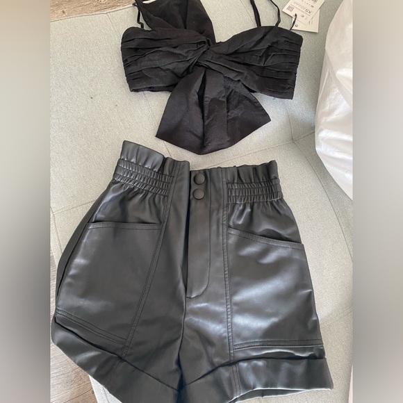 Zara Pants - Zara Faux Leather High Rise Stretchy Shorts size XS NWT